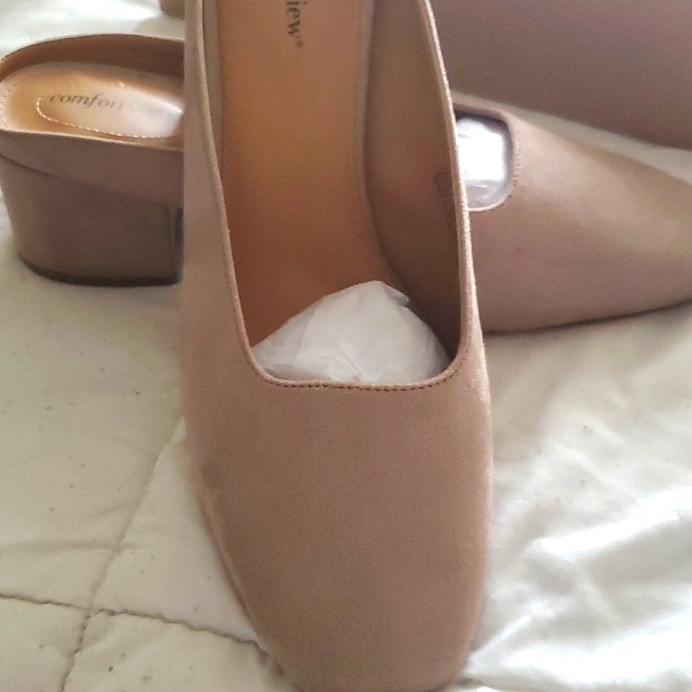Women Beige Sanders